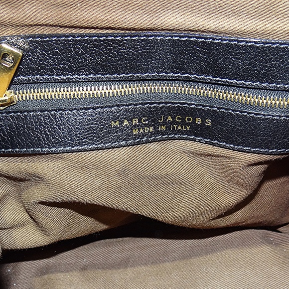 Marc Jacobs Blk Small Stam R06197 - Mint Condition - Picture 8 of 8